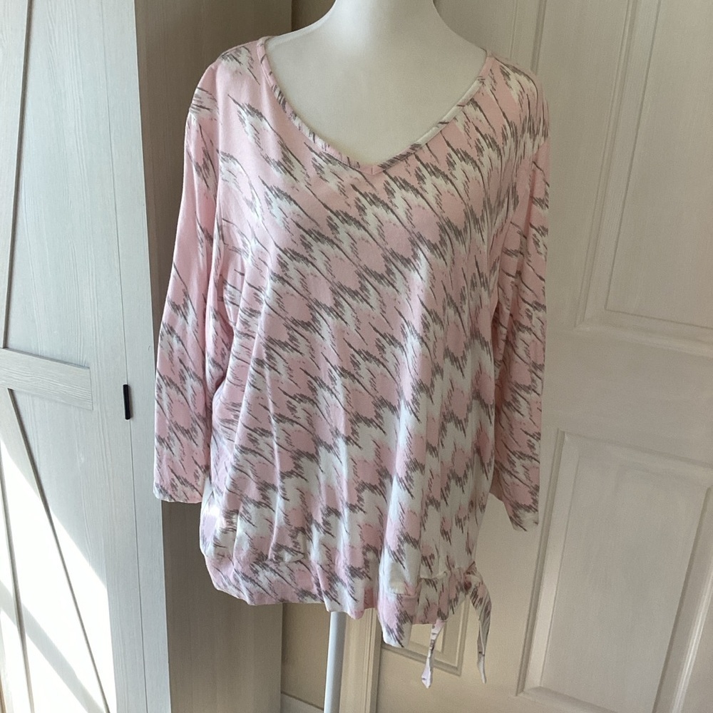 Chico's Pink/Grey and White Abstract Patterned Blouse Sz 3